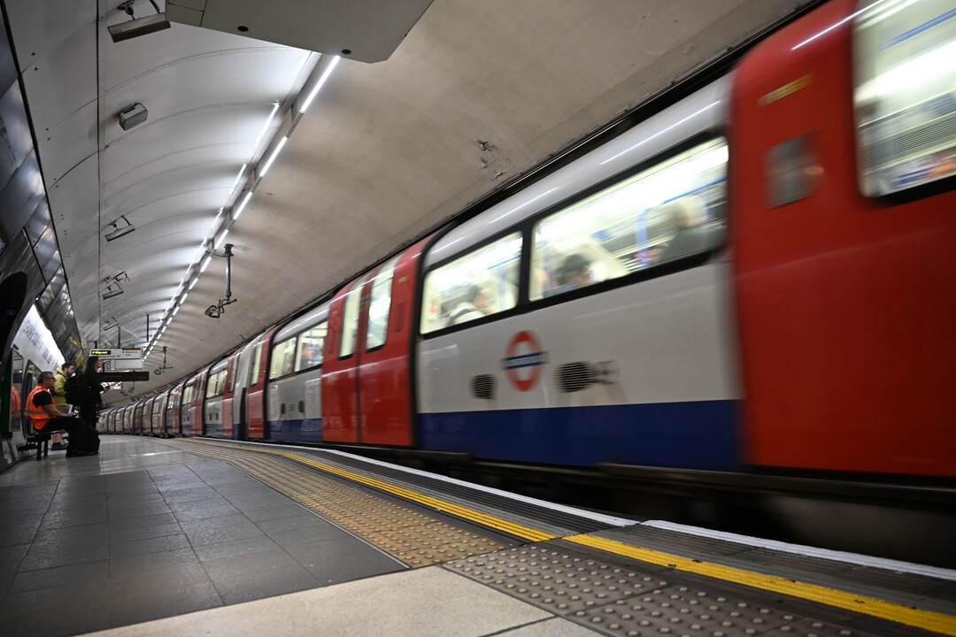 A comprehensive strike threatens London's metro network due to a dispute over wages and working hours