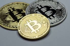 L'escalade des crimes liés aux cryptomonnaies : pertes de 2,1 milliards de dollars au premier semestre 2025