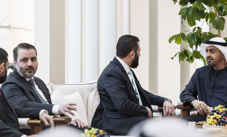 El presidente Al-Shara discute con el jeque Mohammed bin Zayed las relaciones bilaterales y formas de fortalecer la cooperación