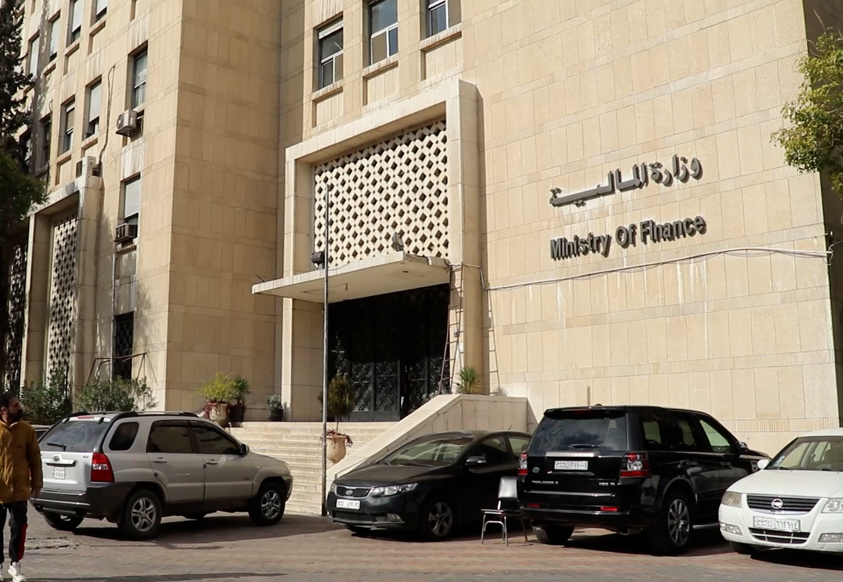 المالية السورية: تعرض جزء من الأموال المخصصة لرواتب العاملين في السويداء لسطو مسلح 