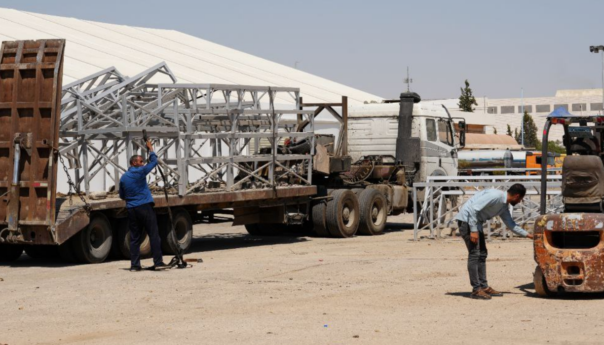 Damascus Governorate Continues Debris Removal Works in the Exhibition City in Preparation for the Damascus International Fair