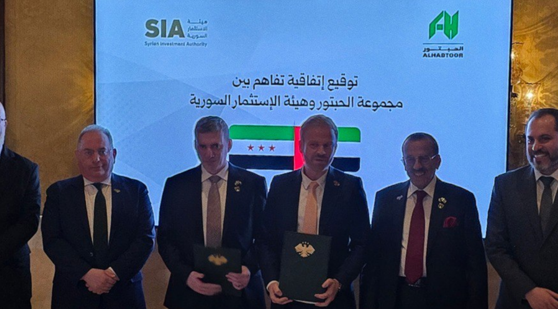 دمشق تحتضن توقيع اتفاقية تعاون بين هيئة الاستثمار السورية ورجل الأعمال الإماراتي خلف الحبتور