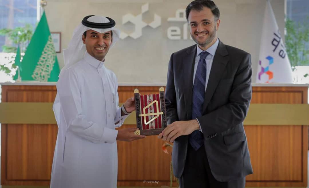 Una delegación siria de alto nivel visita "Elm" Arabia Saudita para fortalecer la cooperación en la transformación digital y los servicios inteligentes