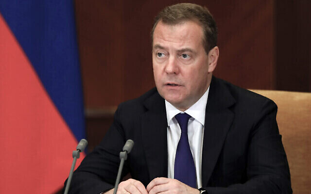 Medvedev warns of preemptive strikes against the West and asserts: "A real war is being waged against Russia"