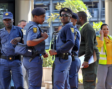 Südafrika: Festnahme von vier Männern, die versuchten, nach Russland zu reisen, um sich dem Kampf anzuschließen