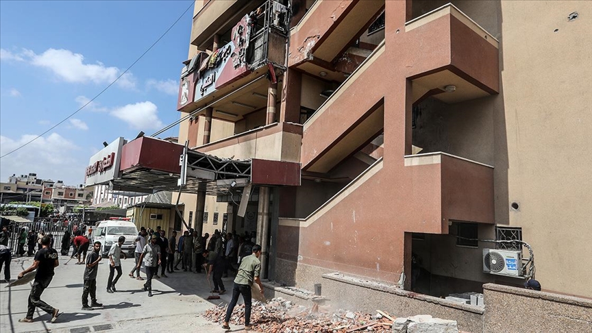 Hamas weist Israels Behauptung zurück, dass bewaffnete Kämpfer bei einem Angriff auf das Nasser-Krankenhaus getötet wurden