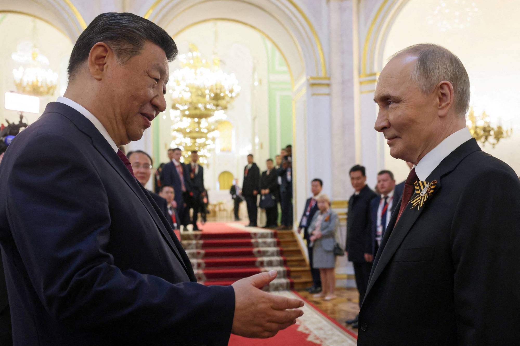 Putin und Xi diskutieren über die russisch-amerikanischen Kontakte am Rande des Schanghai-Gipfels in Tianjin