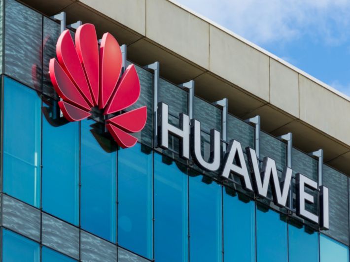 Huawei lanza nuevos sistemas de computación de inteligencia artificial para competir con Nvidia y superar las sanciones estadounidenses
