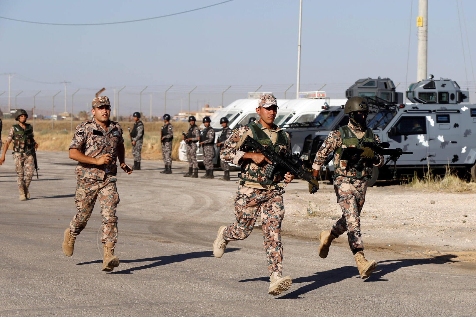 The Jordanian Army Thwarts Drug Smuggling from Syria Using Guided Balloons