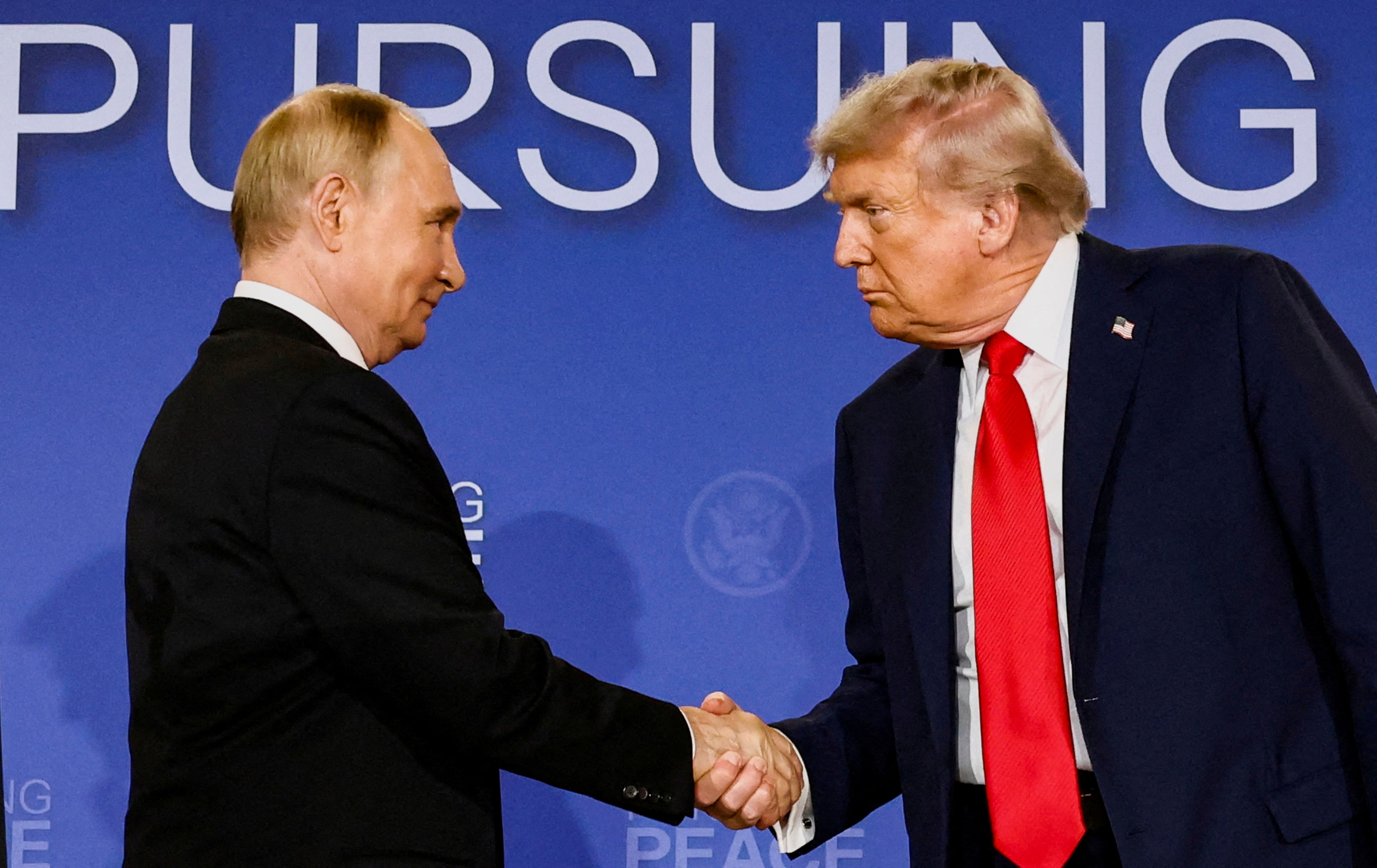 Putin: Queremos continuar el diálogo con Trump a pesar de las sanciones no amistosas