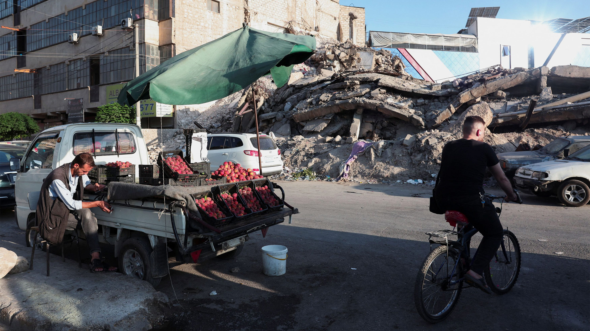 Entre l'héritage de la destruction et les possibilités de relèvement, comment l'économie syrienne va-t-elle se restructurer