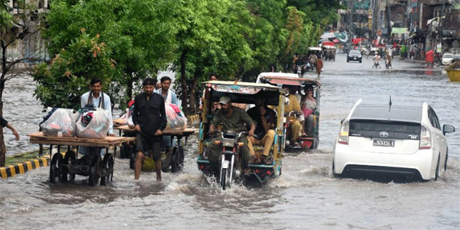 Hundreds killed and injured due to heavy rains in Pakistan