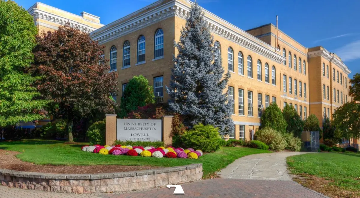 UMass Lowell unter Notfall: Details zum Vorfall mit dem bewaffneten Verdächtigen auf dem Campus